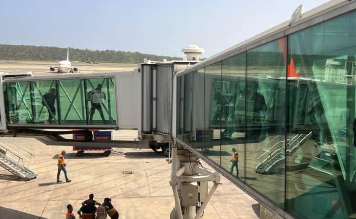 Imagen de Principal aeropuerto de Venezuela reabrirá en septiembre tras terremotos