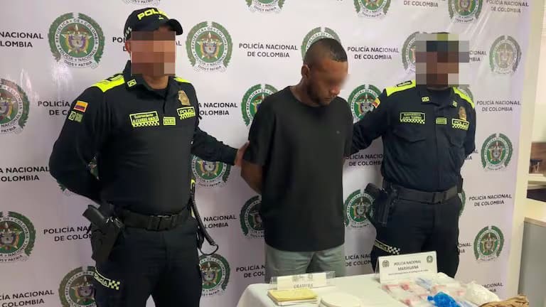 Imagen de Capturan en Cartagena a sujeto con ocho antecedentes judiciales que vendía drogas en La Boquilla