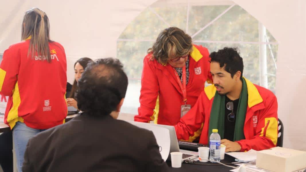 Imagen de Bogotá mide satisfacción ciudadana con pago de impuestos y herramientas digitales