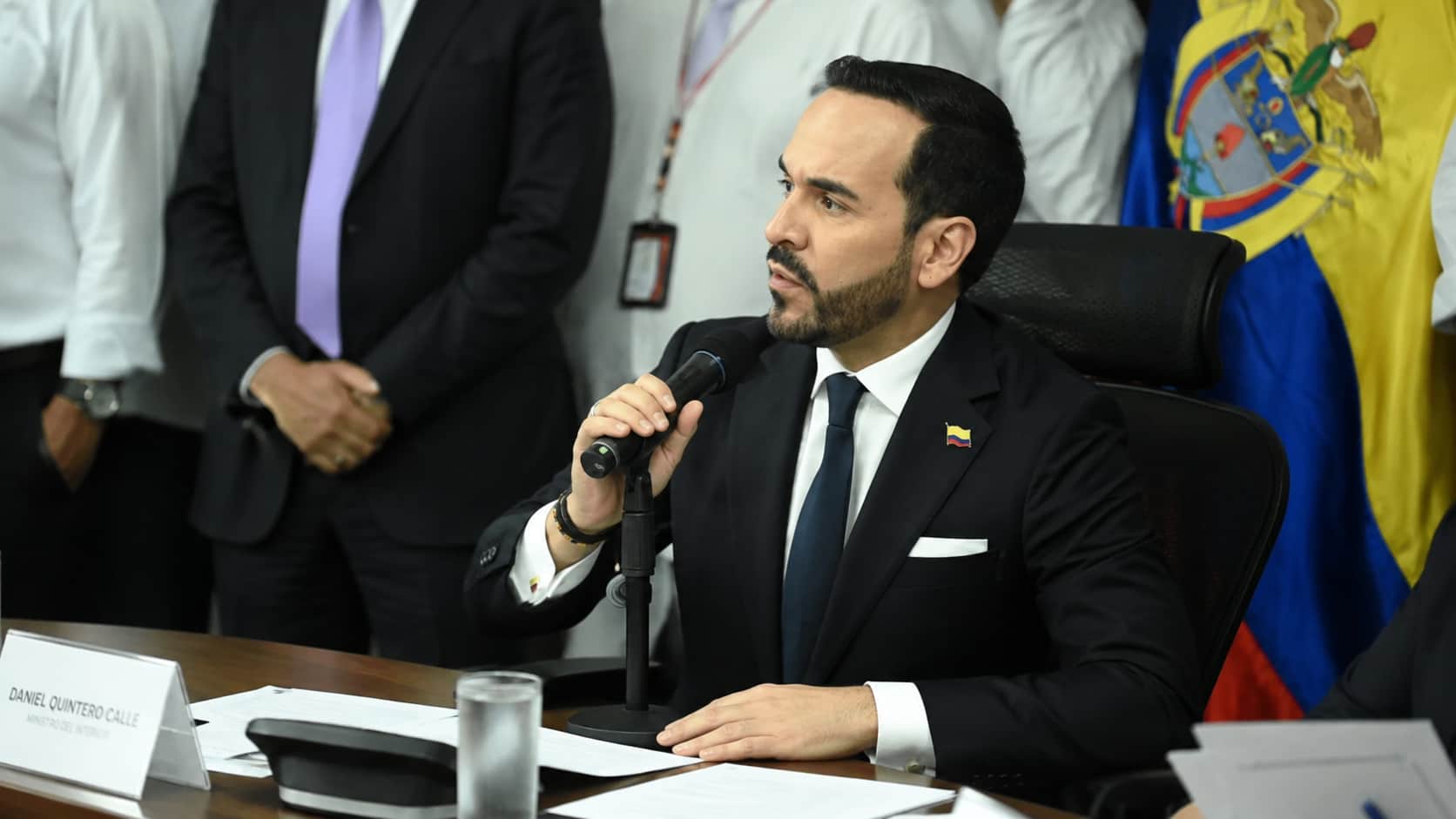 Imagen de Presidente pide a los bancos bajar las tasas de interés para damnificados