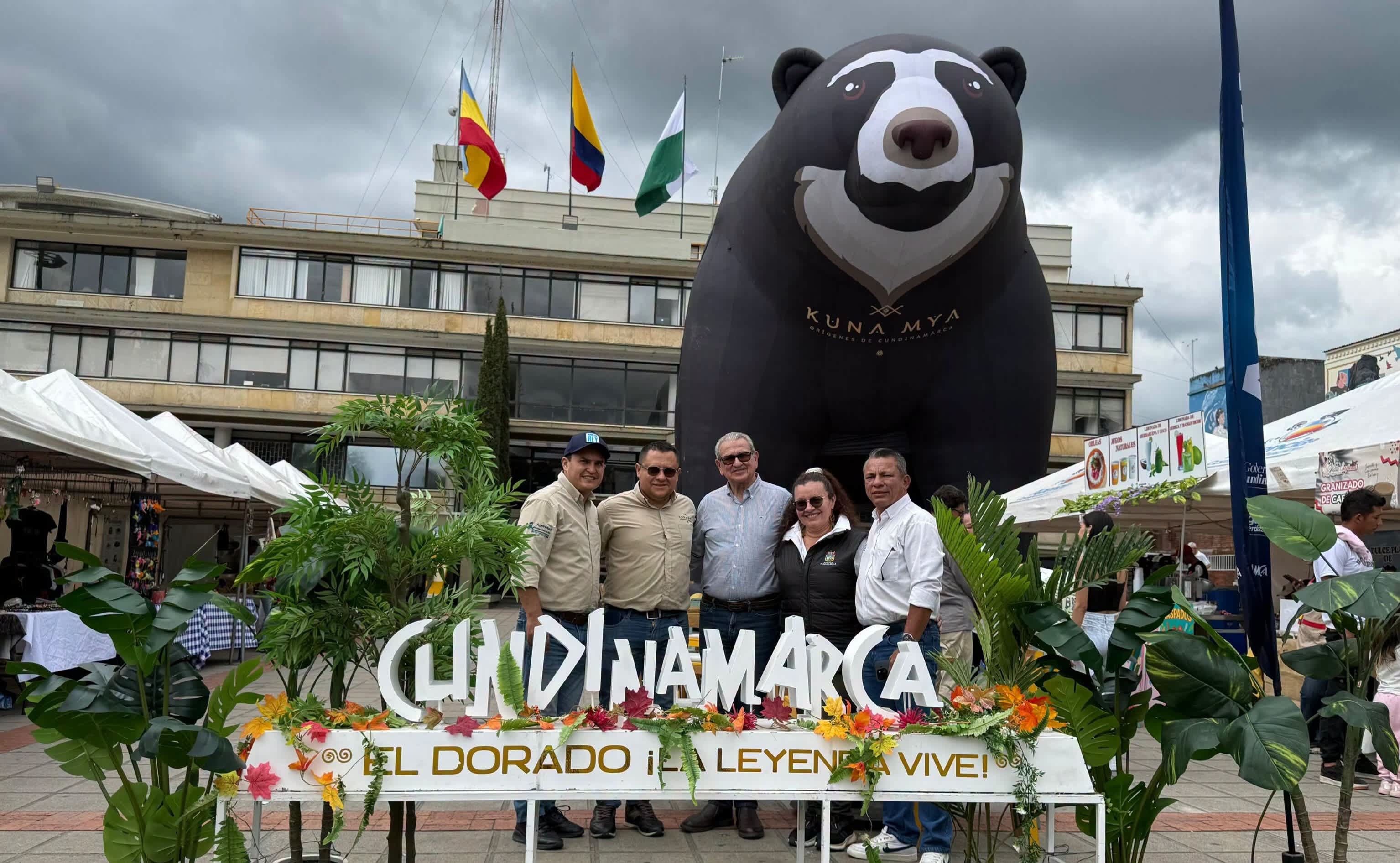 Imagen de Productores del Sumapaz participan en el Mercado Provincial con ACODER en Fusagasugá