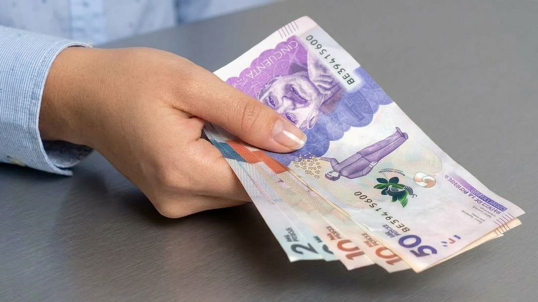 Imagen de Nuevos decretos de emergencia económica generan críticas de gremios por 