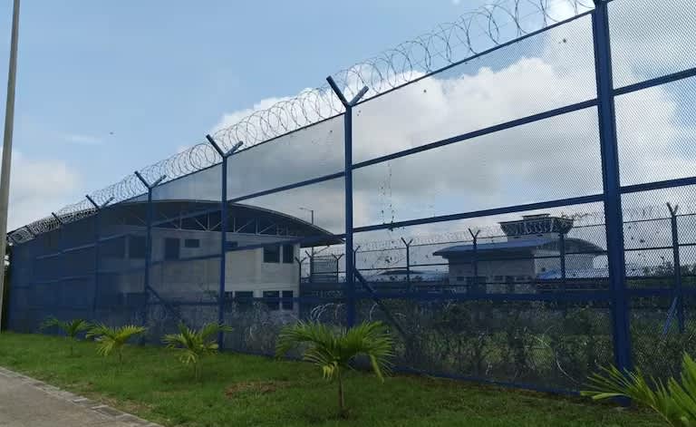 Imagen de Capturan a funcionario del INPEC por intentar ingresar drogas a cárcel de Ibagué