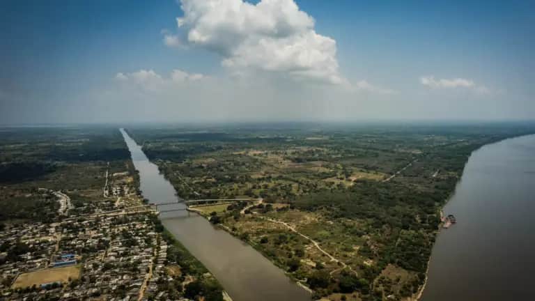 Imagen de Ministro de Ambiente destraba proyectos clave como Canal del Dique y Autopista Norte en sus primeros diez días
