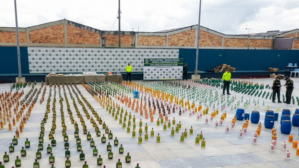 Imagen de Cundinamarca refuerza controles para las ferias: en 2025 incautaron más de 11.800 botellas adulteradas