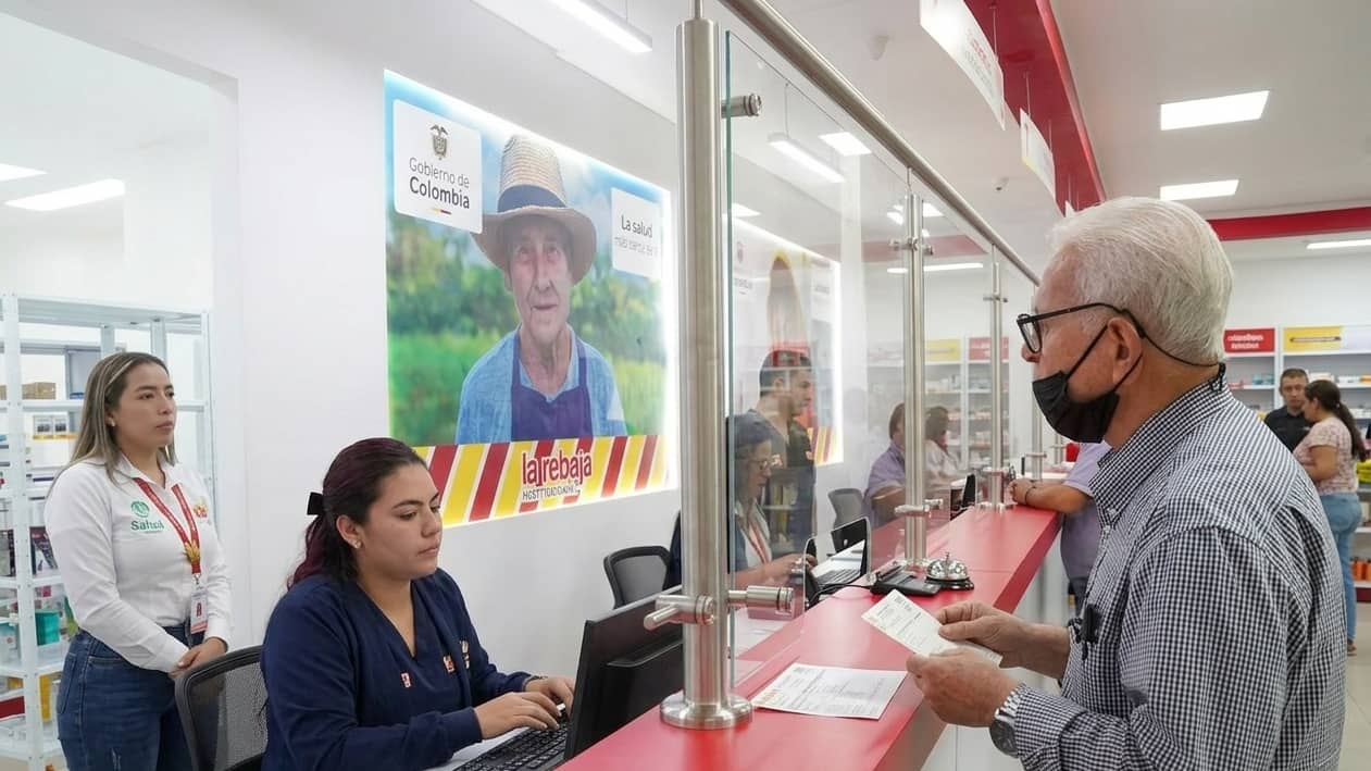 Imagen de Soacha abre nuevo punto de entrega de medicamentos para usuarios de Nueva EPS en La Rebaja
