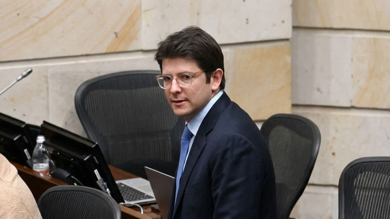 Imagen de El menor que asesinó a Miguel Uribe Turbay ahora es víctima en el proceso judicial