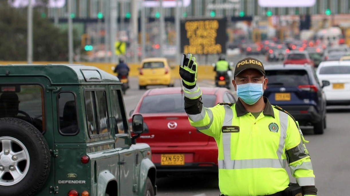 Imagen de Bogotá se prepara para la salida y regreso de casi un millón de vehículos en el puente festivo