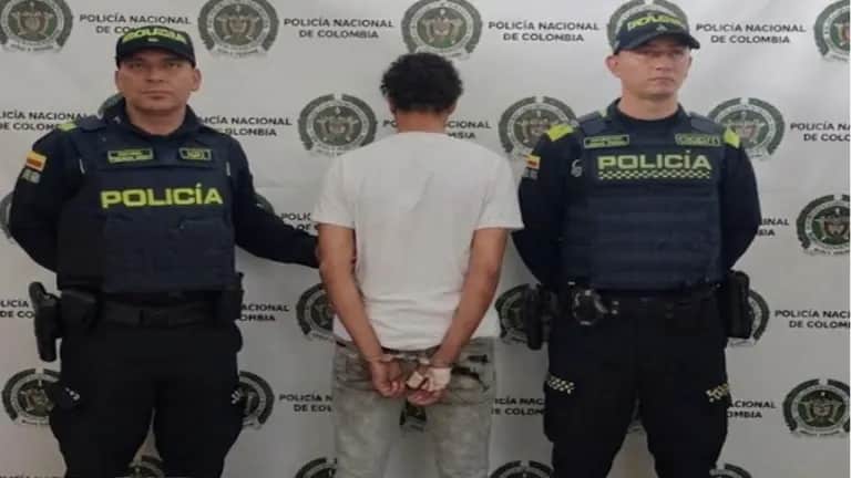 Imagen de Capturan a hombre por atacar con cuchillo a su pareja en Bucaramanga