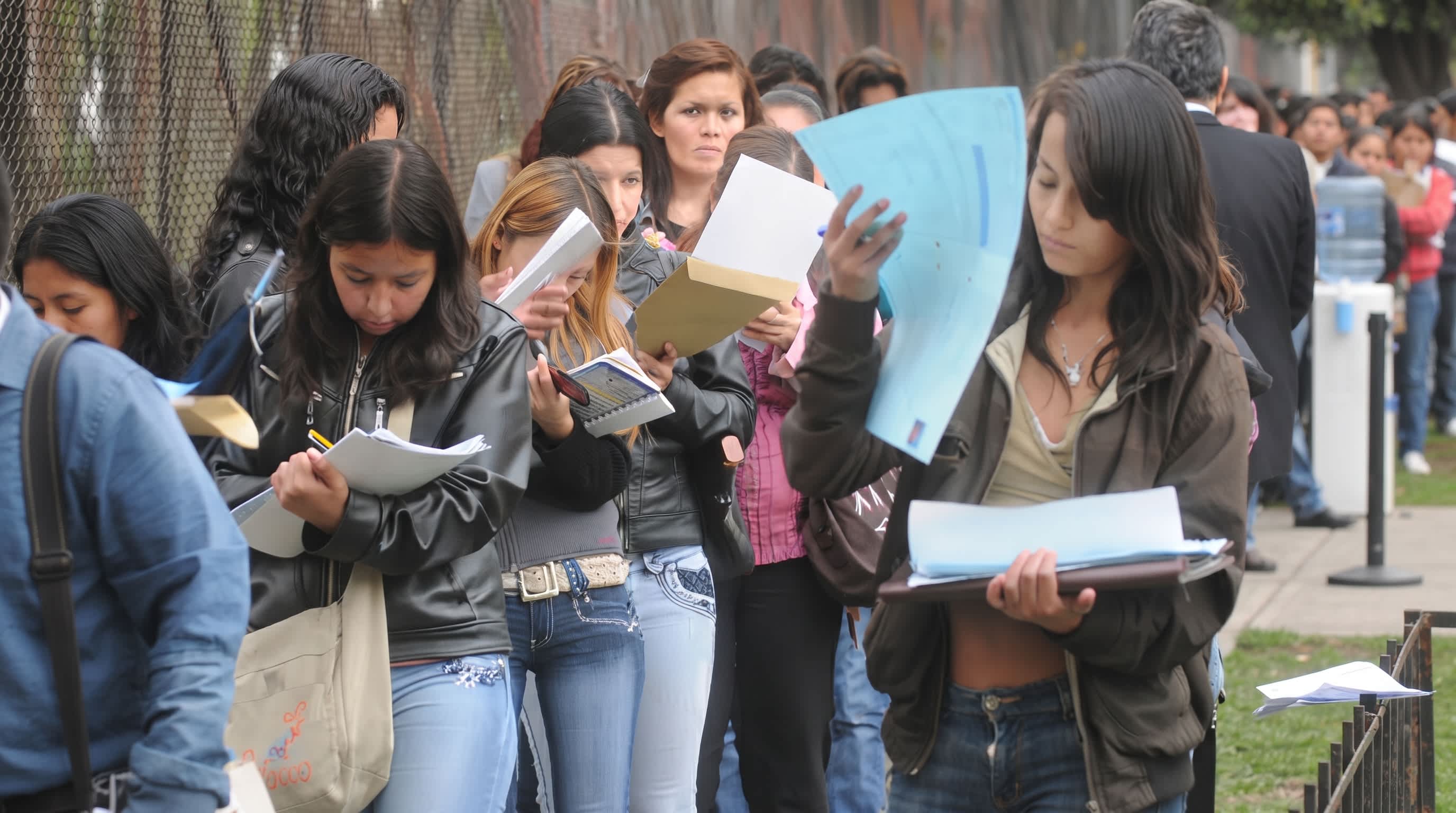 Imagen de Desempleo en Colombia sube a 9,4 %: la industria cede y el empleo público avanza